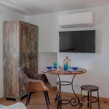 Alfama River View Apartman *