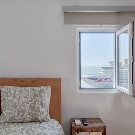 Alfama River View Apartment Lisbon